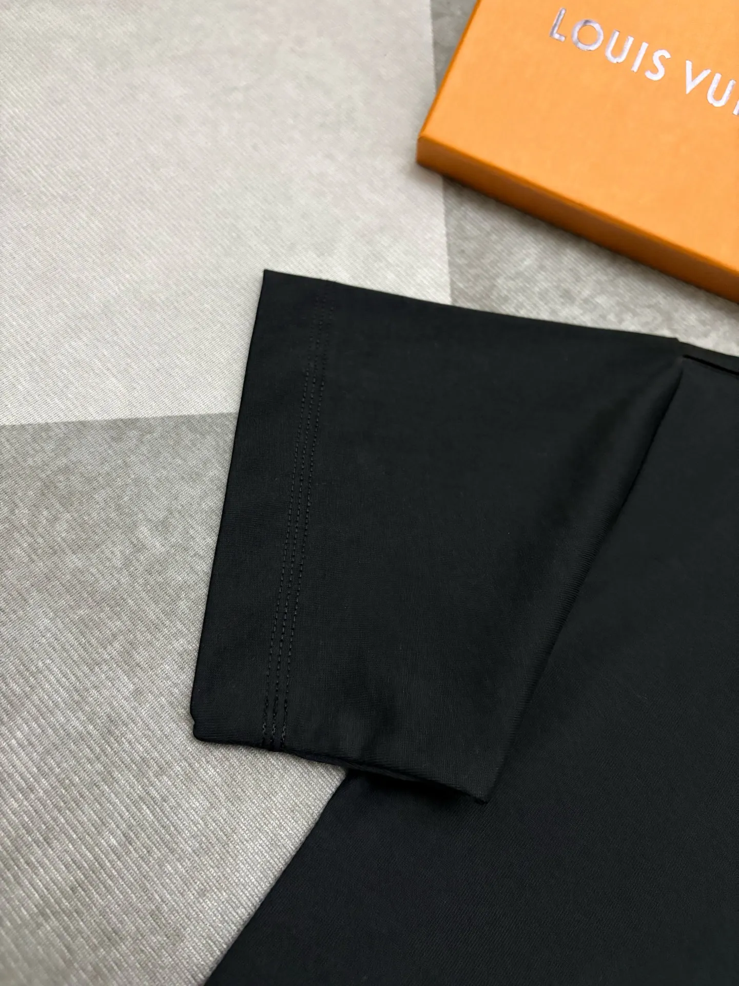Arcteryx T 【Arcteryx ， 】 New Arrival ， Premium Versatile ， Same Style Arcteryx ， Logo ， 、 、 、 ， Logo ， 。 ◦ ARC'TERYX ， ， 。 ， ， 。 ， 。 ， ， ！！ Sizes：S、M、L、XL、XXL